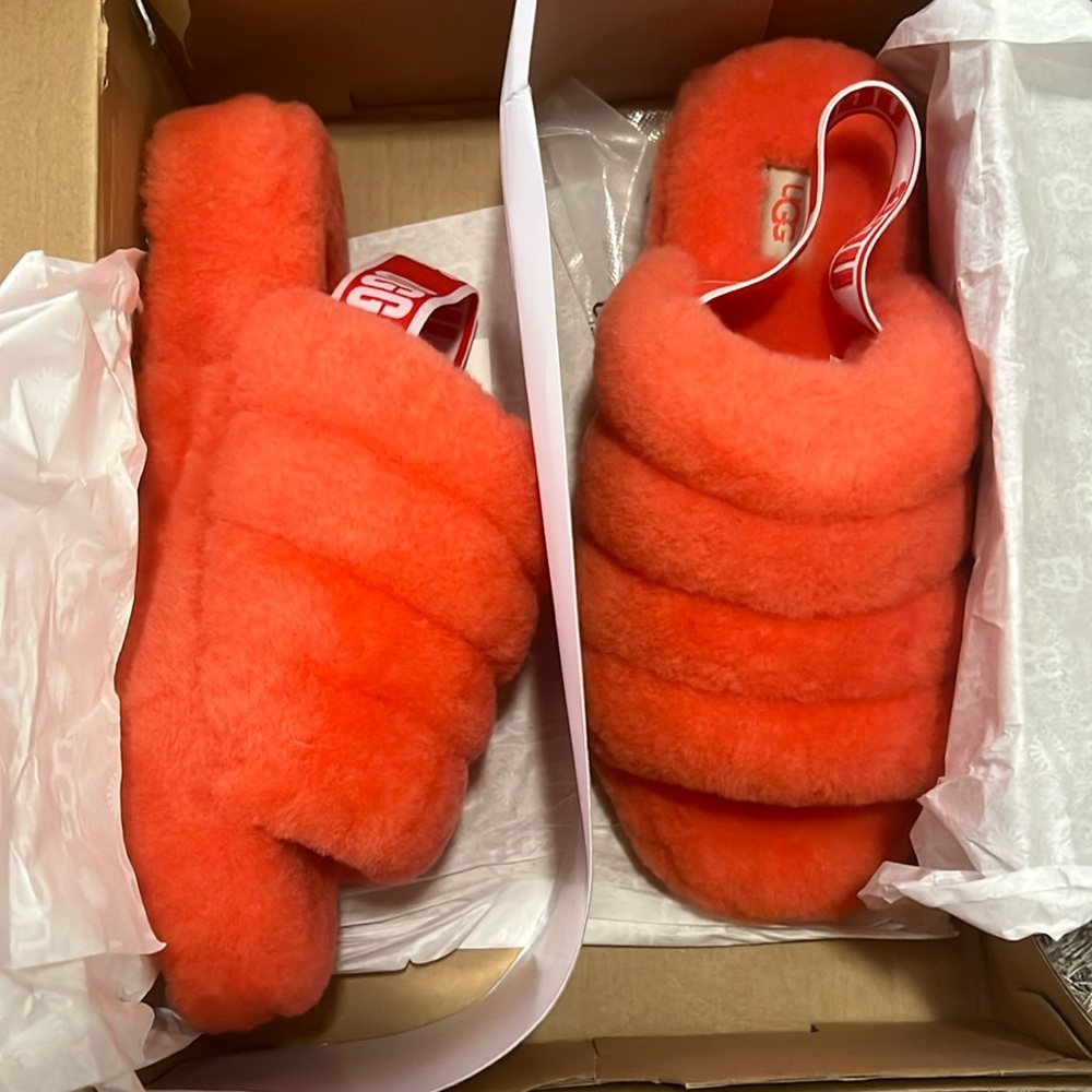 Ugg slippers fluff yeah slides size 9